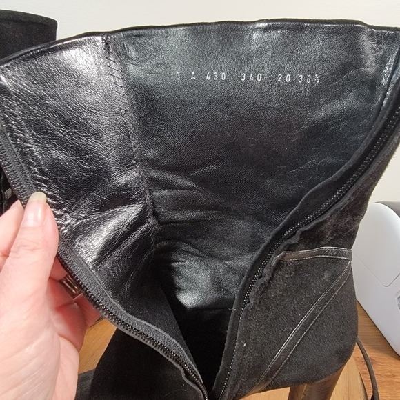 GIORGIO ARMANI black suede heel boots booties 38.5 - Picture 13 of 17
